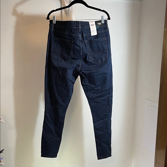 Levi's Women's High Rise Dark Blue Jeans..t2 - Picture 2 of 4